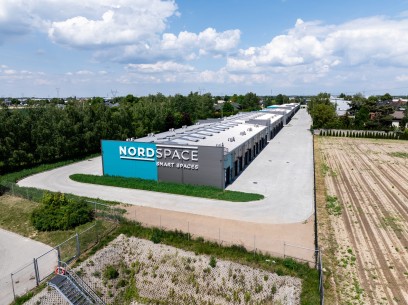 Kierownik magazynu – kluczowe umiejętności i obowiązki w logistyce